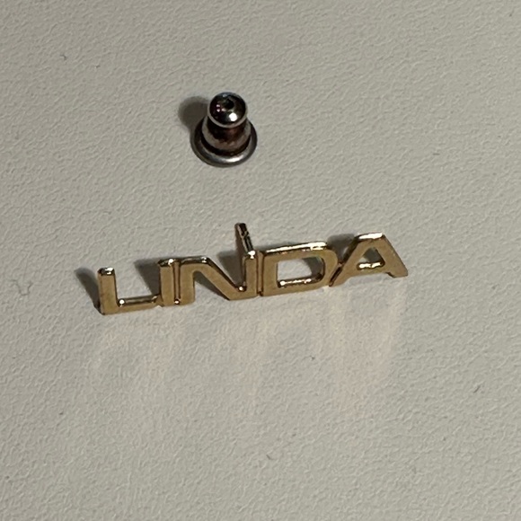 Linda Pin & Pendant Gold-tone - Picture 10 of 12